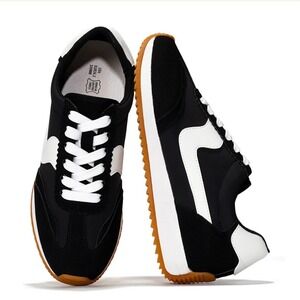 NWT Project Cloud Women's Size 5.5 Madison Black Walking Athleisure Sneakers